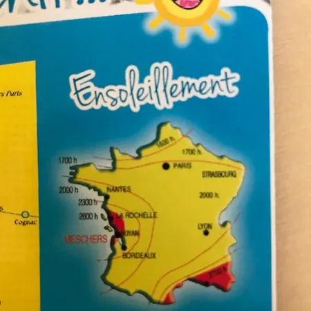 Mobil Avec Spacieuse Terrasse A Proche De Royan *